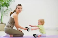 Είσαι fit μαμά; Τότε μάλλον και το παιδί σου θα γίνει fit!