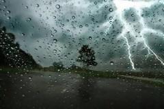 Έκτακτο δελτίο επιδείνωσης του καιρού- Έρχεται τριήμερο με βροχές- Κακοκαιρία και την επόμενη εβδομάδα