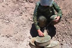 Ετσι καθαρίζονται τα ναρκοπέδια -Το Τάγμα Εκκαθάρισης του Στρατού Ξηράς σε δράση (ΦΩΤΟ)