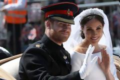 Φίλος του πρίγκιπα Καρόλου προσβάλλει με τραγικούς χαρακτηρισμούς την οικογένεια της Μέγκαν Μαρκλ