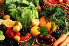 Κι όμως, το κάνεις λάθος: Έτσι πρέπει να πλένουμε φρούτα και λαχανικά