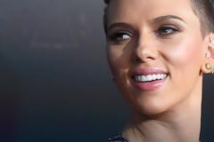 «Θύελλα» αντιδράσεων σε βάρος της Σκάρλετ Γιόχανσον για τον νέο της ρόλο ως τρανσέξουαλ