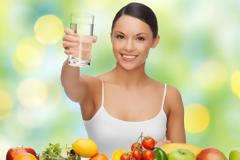 5 διατροφικοί μύθοι που πρέπει να ξεχάσεις μια για πάντα