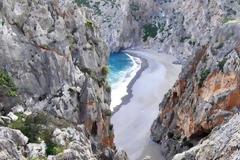 Μικρές παραλίες πραγματικά διαμάντια στη Μεσόγειο!