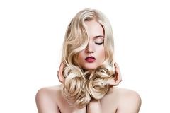 Εννιά τροφές για πλούσια μαλλιά