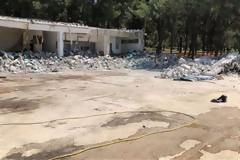 Κατεδαφίστηκαν οι παράνομες εγκαταστάσεις στο Άλσος της Νέας Φιλαδέλφειας