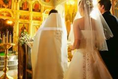 Αρκαδία: Χώρισε τον άνδρα της και παντρεύτηκε τον πεθερό της - Ο λόγος θα σας σοκάρει περισσότερο