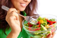 Τροφές που καίνε λίπος και βοηθούν για επίπεδη κοιλιά