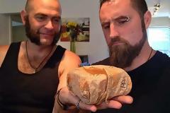 Δεν θα το πιστεύετε! Δείτε πως έγινε ένα cheeseburger… μετά από 20 χρόνια [photo]