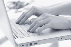 Στο αυτόφωρο για παιδική πορνογραφία μέσω διαδικτύου 22χρονος