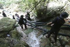 Απεγκλωβίστηκαν τα πρώτα δύο παιδιά από το σπήλαιο στην Ταϊλάνδη