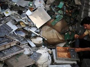 Φωτογραφία για Ο άτυπος κάδος ανακύκλωσης της Ινδίας: Η πόλη όπου τα ηλεκτρονικά πηγαίνουν να πεθάνουν