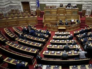 Φωτογραφία για Η τροπολογία για τριπλές κάλπες τον Μάιο, το Σκοπιανό, και η «βόμβα» στο eurogroup