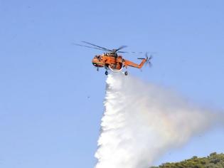 Φωτογραφία για Προσγειώνεται τελικά στην Αλεξανδρούπολη το Πυροσβεστικό Ελικόπτερο