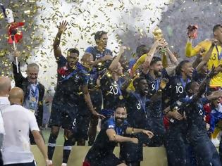Φωτογραφία για Μουντιάλ 2018: Άξια πρωταθλήτρια κόσμου η Γαλλία (ΦΩΤΟ & ΒΙΝΤΕΟ)