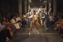 Ηθοποιοί του Εθνικού Μπαλέτου της Ισπανίας χορεύουν φλαμένκο σε πασαρέλα [video]