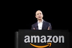 Πλουσιότερος άνθρωπος στη σύγχρονη ιστορία έγινε ο Jeff Bezos της Amazon