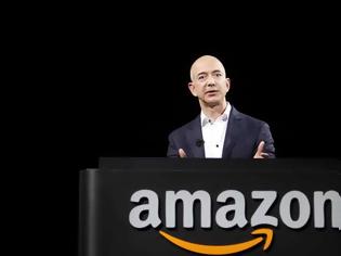 Φωτογραφία για Πλουσιότερος άνθρωπος στη σύγχρονη ιστορία έγινε ο Jeff Bezos της Amazon