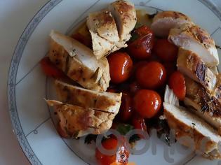Φωτογραφία για Η συνταγή της Ημέρας: Κοτόπουλο σοτέ με δενδρολίβανο, λάιμ και τοματίνια