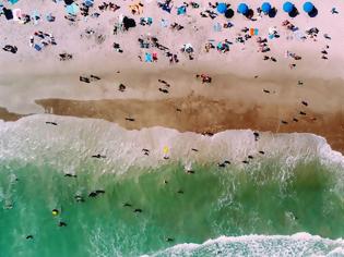 Φωτογραφία για Ακατάλληλες για κολύμπι θεωρούνται 71 παραλίες στην Αττική – Από τι κινδυνεύουν οι λουόμενοι