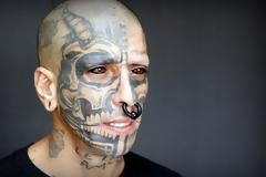 Το τερμάτισαν! Αυτοί είναι οι άνθρωποι με τα περισσότερα tattoo στον κόσμο... [photos]