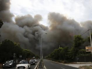 Φωτογραφία για Εκκενώθηκαν οι κατασκηνώσεις του Δήμου Αθηναίων - Στην παραλία οδηγήθηκαν 621 παιδιά