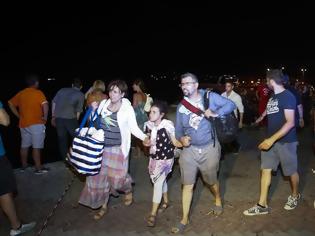 Φωτογραφία για 689 εγκλωβισμένοι στη θάλασσα μεταφέρθηκαν με ασφάλεια στο Λιμάνι της Ραφήνας