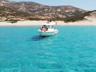 Φωτογραφία για Η αμόλυντη Πολύαιγος: Στο μεγαλύτερο ακατοίκητο νησί του Αιγαίου με τις φυσικές πισίνες
