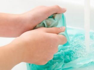Φωτογραφία για Πώς να βγάλετε τη βαφή μαλλιών από τις πετσέτες και τα ρούχα;