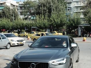 Φωτογραφία για Ο Ψινάκης έφυγε από την «πίσω πόρτα» της Ευελπίδων μετά την κατάθεσή του για τη φωτιά στο Μάτι