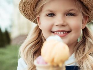 Φωτογραφία για Kids scream for ice cream: Φτιάξτε φρέσκο παγωτό σε μια σακούλα!