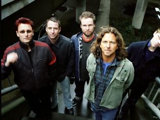 Φωτογραφία για Οι Pearl Jam κυκλοφόρησαν κρασί που εξαντλήθηκε σε 12 λεπτά!