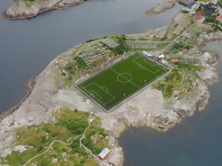 Φωτογραφία για Γήπεδα ποδοσφαίρου στις πιο ασυνήθιστες, αλλά εκπληκτικές τοποθεσίες!