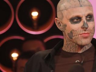 Φωτογραφία για Αυτοκτόνησε δίασημο μοντέλο που είχε γεμίσει το σώμα του με τατουάζ για να μοιάζει με σκελετό