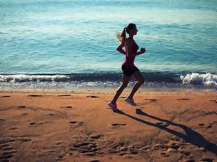 Φωτογραφία για Kαλοκαιρινή πρό(σ)κληση: Tρέξιμο στην αγαπημένη σου παραλία!
