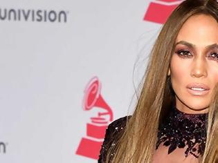 Φωτογραφία για Jennifer Lopez: Η εμφάνισή της που γελοιοποιήθηκε από τους θαυμαστές της!