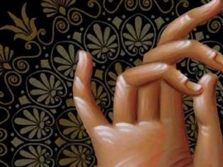 Φωτογραφία για Τι συμβολίζει το χέρι του Ιερέα που ευλογεί;