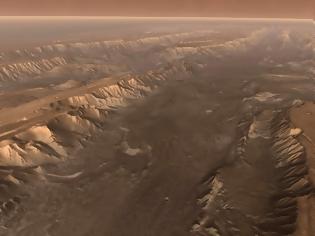 Φωτογραφία για Συγκλονιστικό: Τι ανακάλυψαν οι επιστήμονες για τα ρυάκια στον πλανήτη Άρη;
