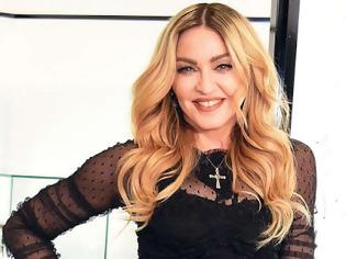 Φωτογραφία για Madonna: Μια ώριμη ακομπλεξάριστη γυναίκα