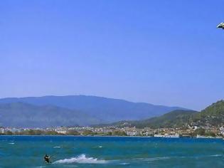Φωτογραφία για Κρήτη: Τραυματίστηκε κάνοντας kite surf
