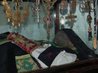 Φωτογραφία για Το Λείψανο του Αγίου Σάββα επιστρέφει στη Μονή του – Δείτε το βίντεο ντοκουμέντο
