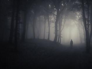 Φωτογραφία για Η σκοπιά της γριάς: Ο θρύλος που στοιχειώνει το κέντρο τεθωρακισμένων στον Αυλώνα