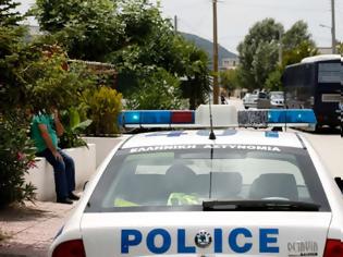 Φωτογραφία για Συνελήφθησαν 7 αλλοδαποί μετά την ένταση στο τμήμα αλλοδαπών Θεσσαλονίκης
