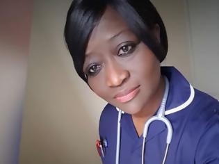 Φωτογραφία για Βρετανία: Δικαιώθηκε Χριστιανή νοσοκόμα που απολύθηκε γιατί έδωσε σε ασθενή την Βίβλο