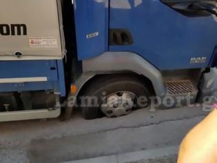 Φωτογραφία για Λαμία: Δείτε τι έπαθε οδηγός φορτηγού μέσα στην πόλη!