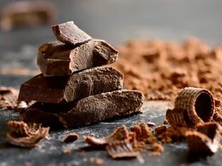 Φωτογραφία για Επιτρέπεται η μαύρη σοκολάτα στη δίαιτα ή όχι;