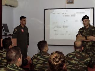 Φωτογραφία για Επίσκεψη Αρχηγού ΓΕΣ σε Μονάδες της Αεροπορίας Στρατού