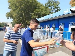 Φωτογραφία για Σπάνια κίνηση από τους παίκτες της Ντιναμό Ζάγκρεμπ