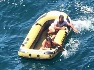 Φωτογραφία για Έλληνας… από Μηχανής Θεός για ζευγάρι ναυαγών στη Μαύρη Θάλασσα  [video]