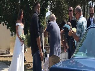 Φωτογραφία για Κατερίνα Στικούδη: Έλαμπε η νύφη! - Δες πλούσιο φωτορεπορτάζ από τον μυστικό γάμο της...